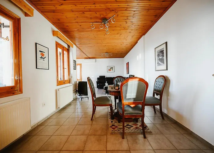 Villa Panoramic View Stagiates